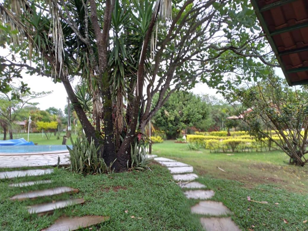 Pousada Carmel Garden Pirenopolis Bagian luar foto